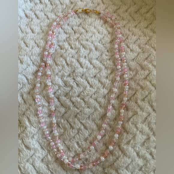 Handmade Jewelry - Elegant Handmade Pink and White Beaded Necklace